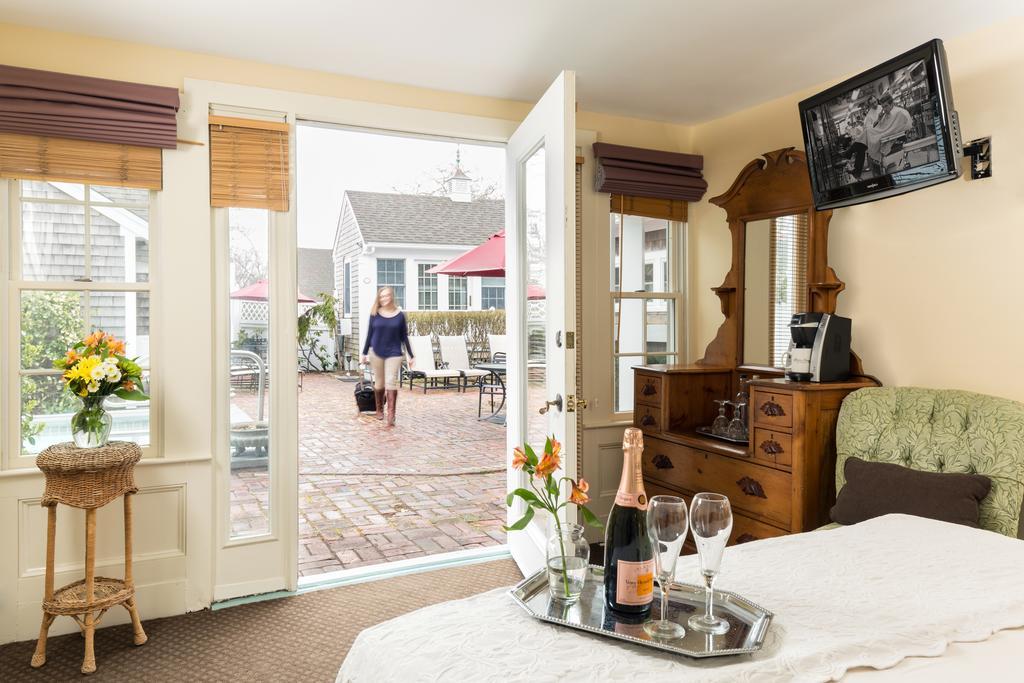 Brass Key Guesthouse Adults Only Провінстаун Екстер'єр фото