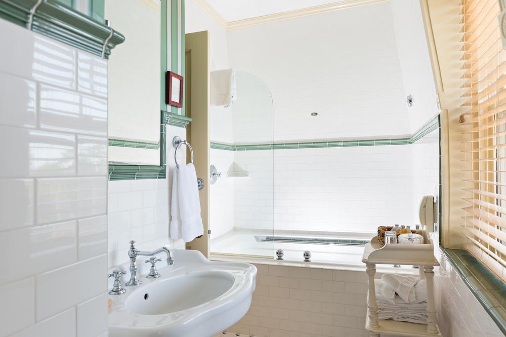 Brass Key Guesthouse Adults Only Провінстаун Екстер'єр фото