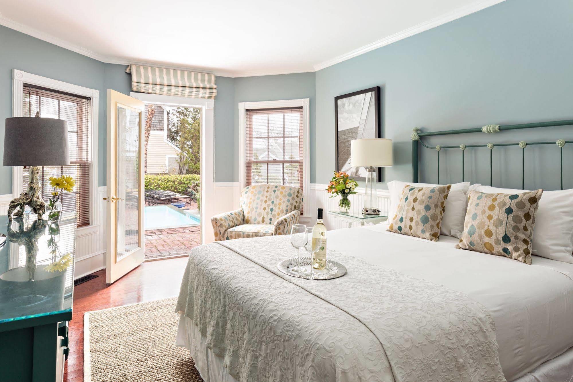 Brass Key Guesthouse Adults Only Провінстаун Екстер'єр фото