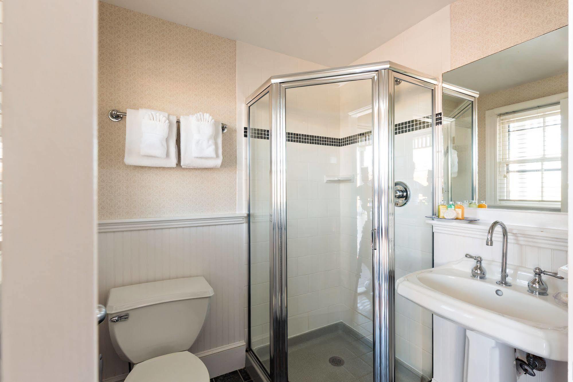 Brass Key Guesthouse Adults Only Провінстаун Екстер'єр фото